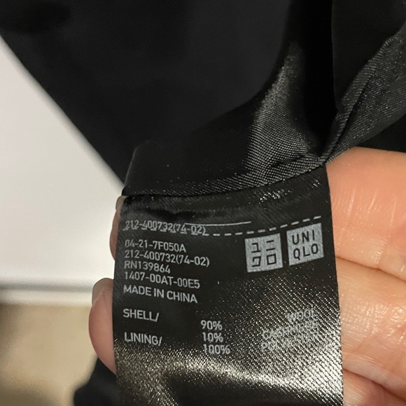 Uniqlo wool cashmere blend Black Long Coat - Picture 3 of 4